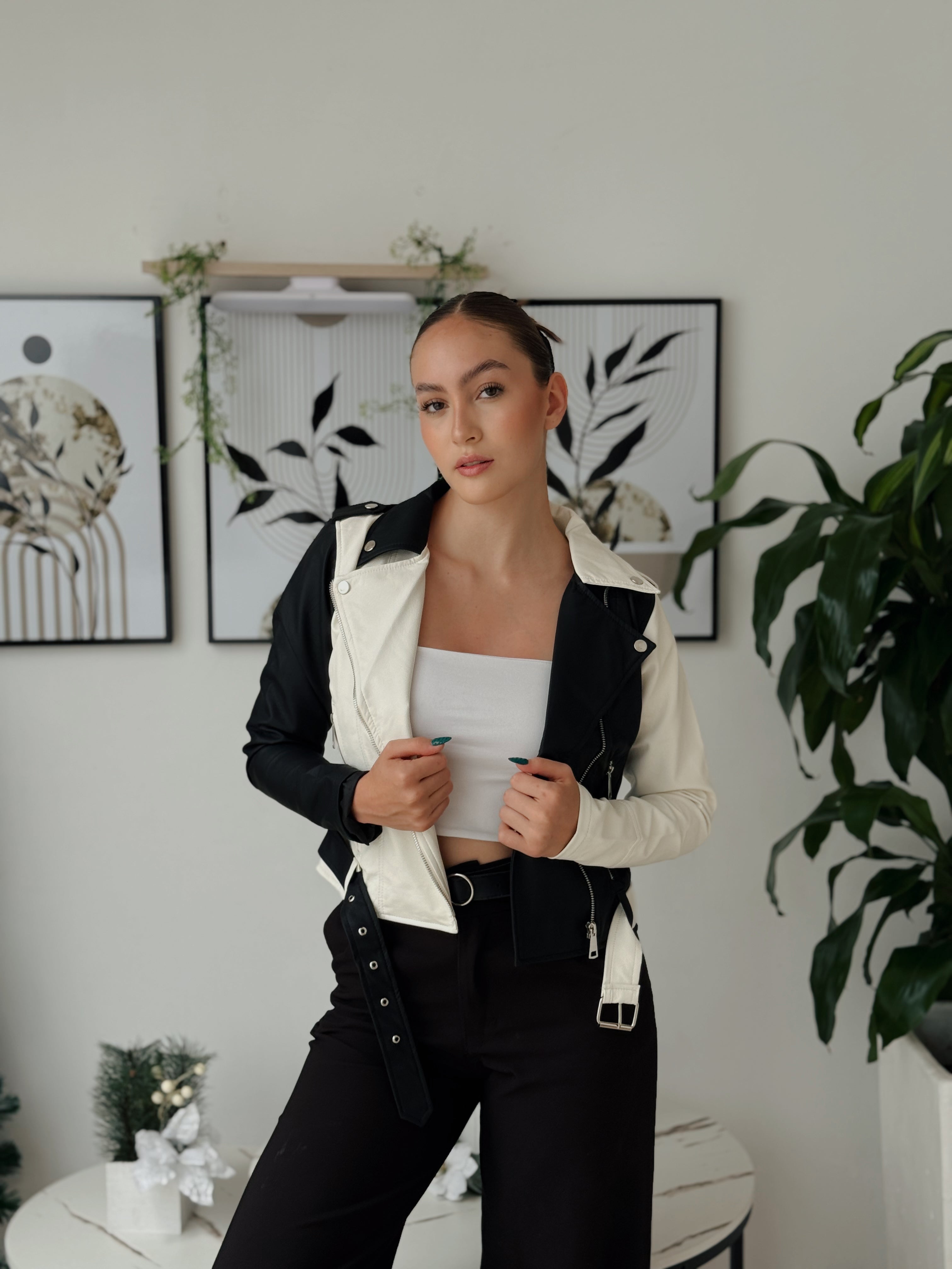 Cazadora Black & White Elit